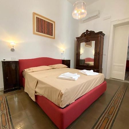 Al Teatro Bed and Breakfast Reggio di Calabria Eksteriør billede