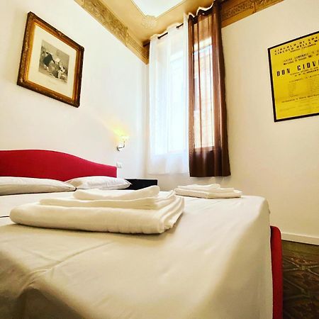 Al Teatro Bed and Breakfast Reggio di Calabria Eksteriør billede